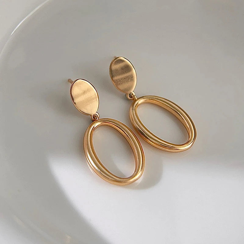 Needle Gold Earring